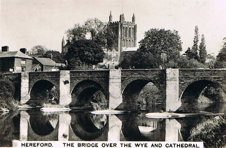Hereford. The bridge over the Wye and Cathedral