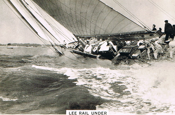 Lee Rail Under